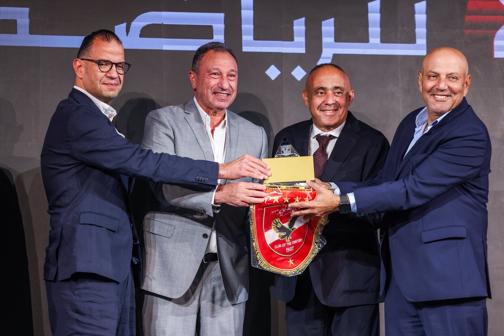 مصر.. أول تعليق من محمود الخطيب حول مصدر أموال الأهلي