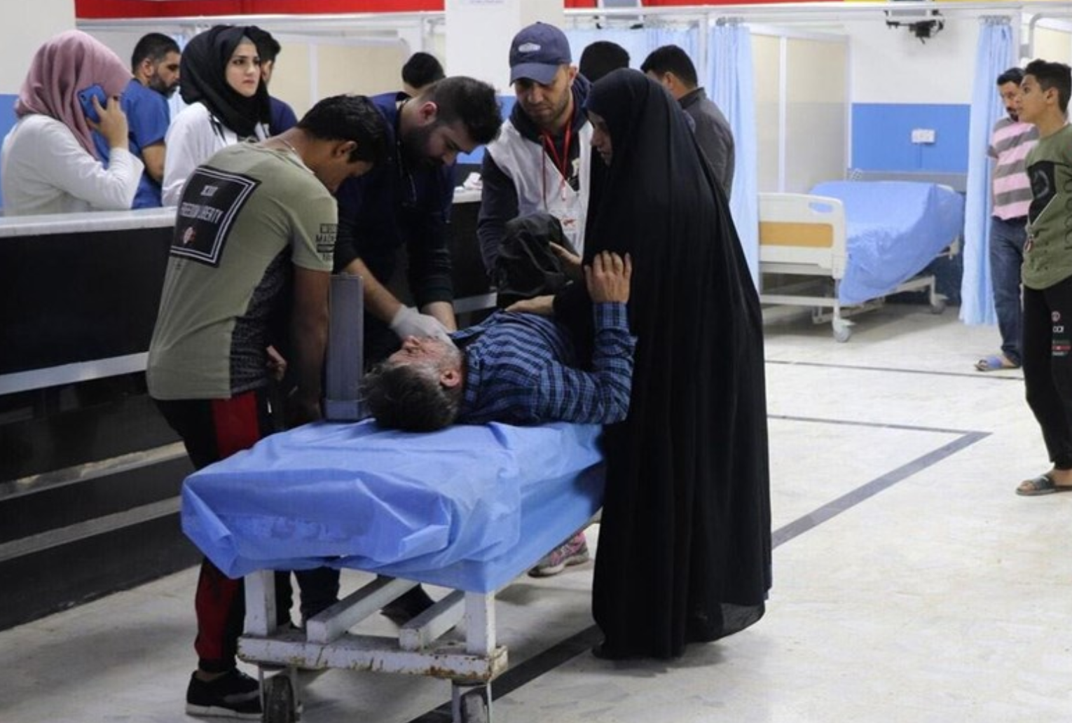 العراق.. إغلاق مطعم شهير في الفلوجة بعد تسجيل 30 حالة تسمم غذائي
