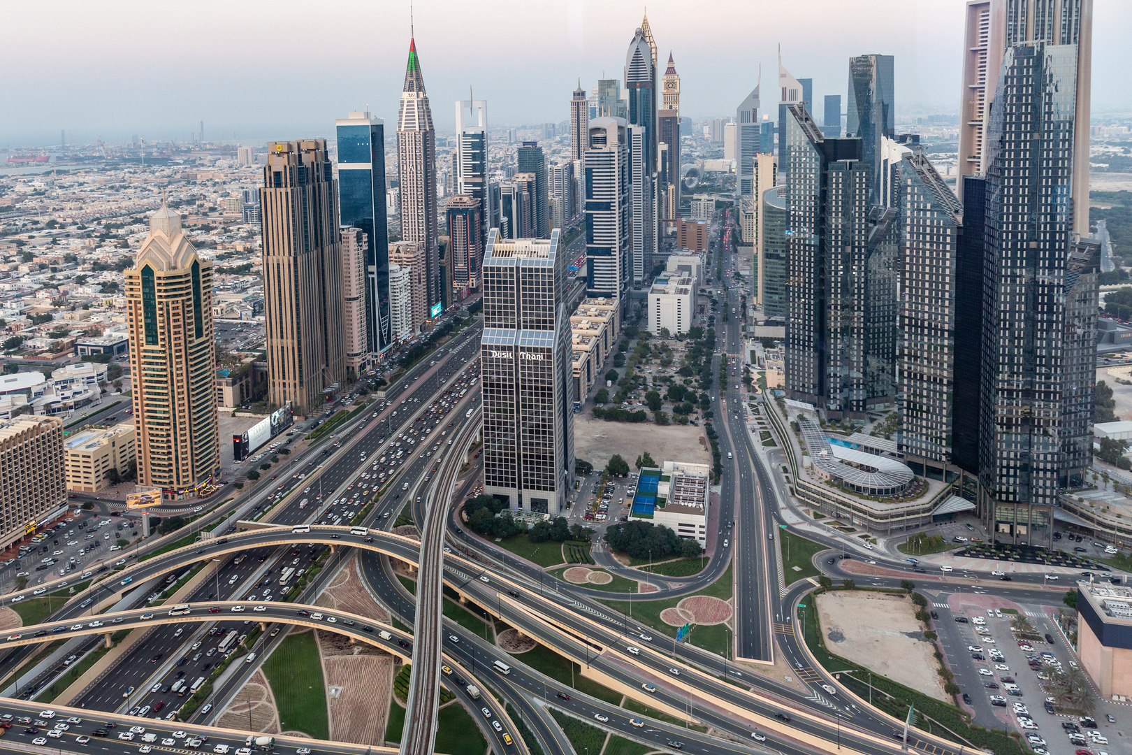 إنجاز طبي إماراتي.. أول جراحة روبوتية لاستئصال ورم نادر في الزائدة الدودية