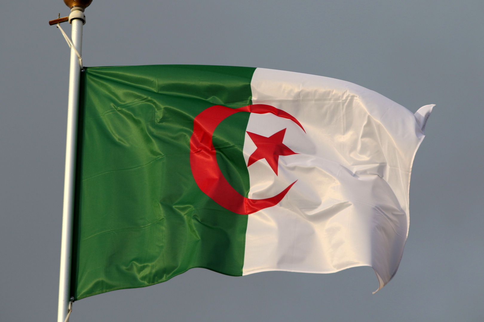 الجزائر.. ضوابط جديدة لاستثمار الأجانب في قطاع المناجم