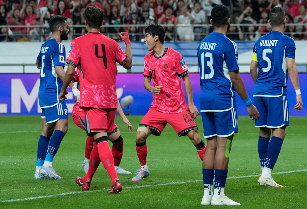 كوريا الجنوبية تنهي مشوارها بتصفيات كأس العالم 2026 برباعية في الكويت