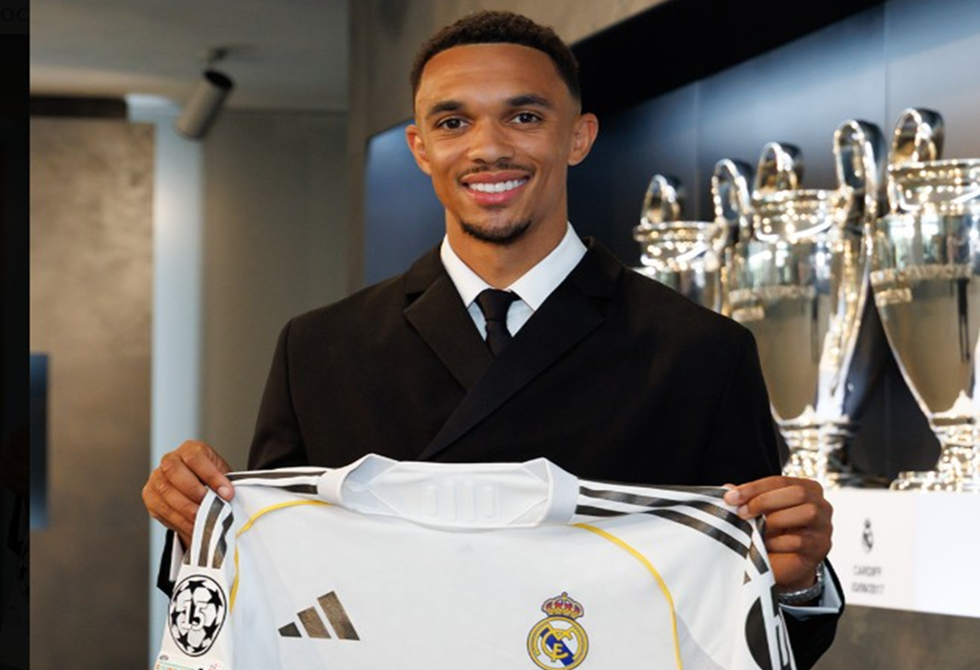 ريال مدريد يكشف رسميا عن رقم قميص ألكسندر أرنولد (فيديو)