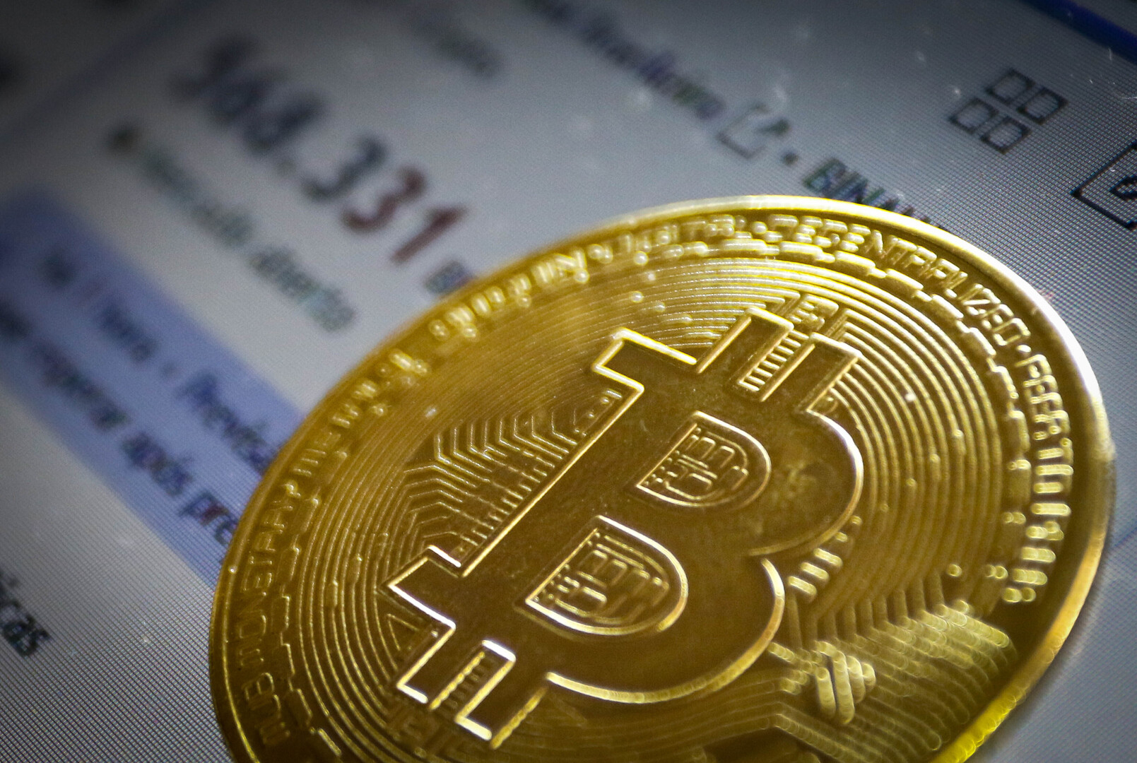رجل أعمال روسي يكشف: تكلفة تعدين "البيتكوين" في روسيا.. ويتوقع صعودها إلى 150 ألف دولار