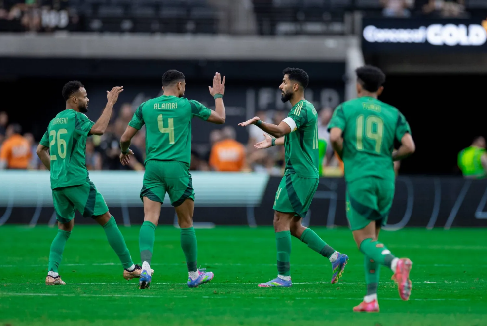 صدام مكسيكي سعودي في دور الثمانية للكأس الذهبية