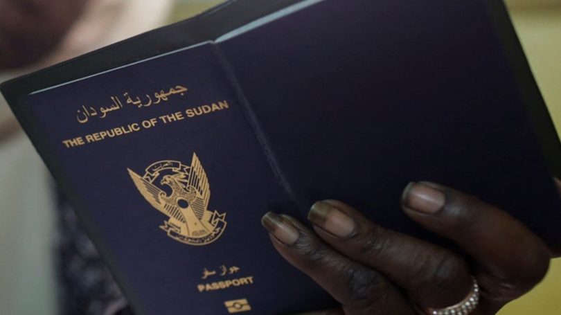 مركز الجوازات الإلكتروني بالسفارة السودانية في كمبالا يثير جدلا واسعا بسبب الرسوم