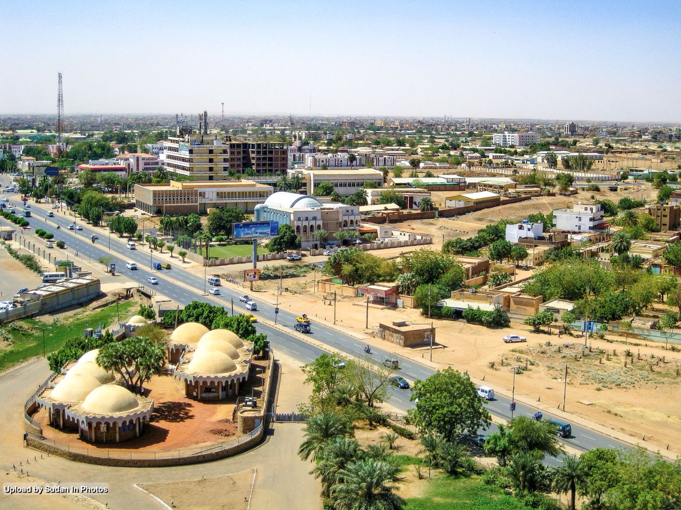 ولاية الخرطوم تبحث تنفيذ قرار قطع الاجازة المفتوحة للعاملين ومزاولة العمل الأحد المقبل