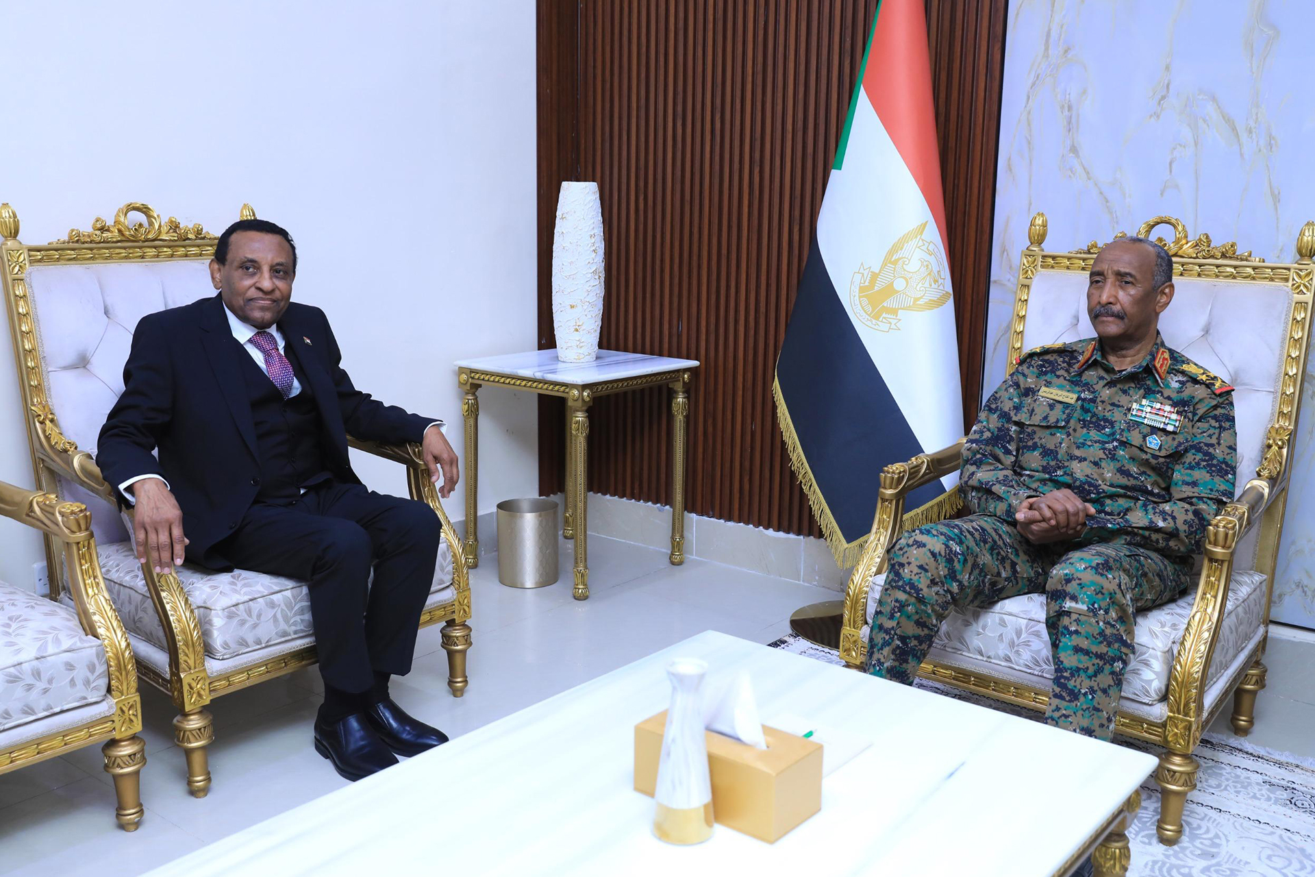 مشاورات تشكيل حكومة جديدة في السودان
