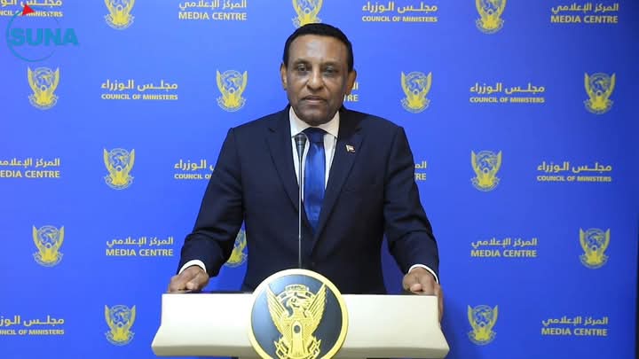 كامل إدريس يتعهد بحكومة عادلة وقريبة من المواطن