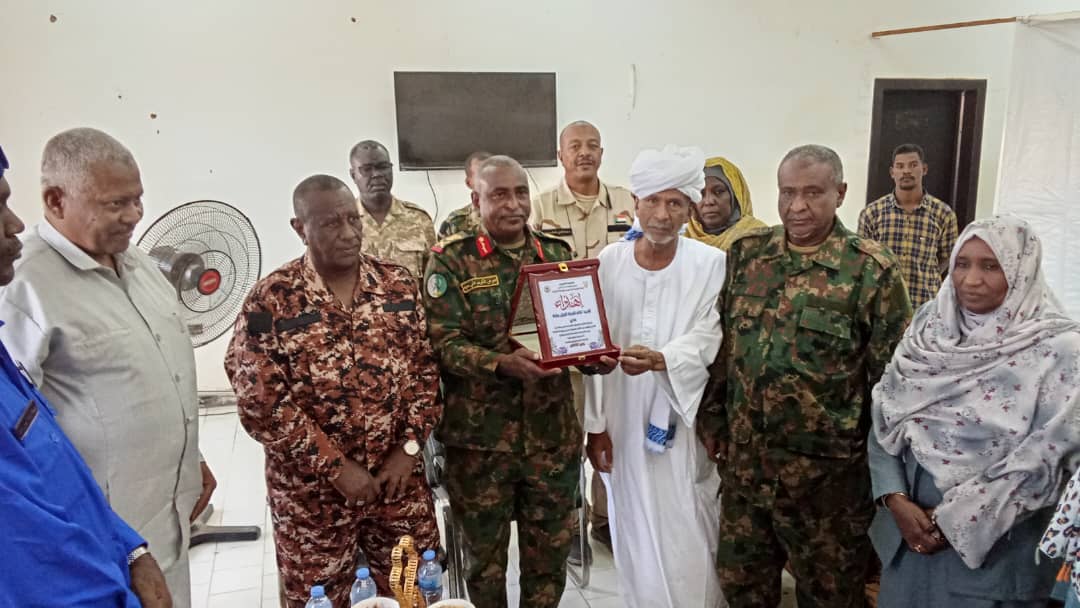 والي الجزيرة يشيد بجهود لجنة الإسناد والإعمار بالولاية
