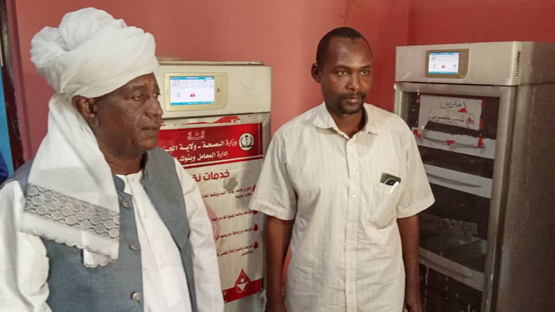 والي الجزيرة يدعم إستعادة بنك الدم المركزي والعناية المكثفة والوسيطة
