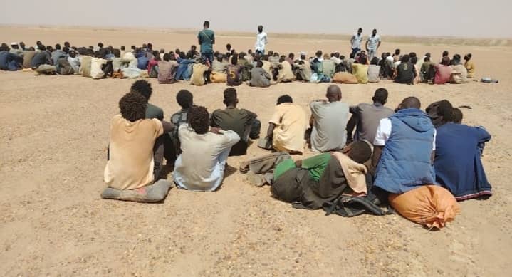 بعد أن شردتهم مليشيات الدعم السريع وحفتر.. (السوداني) ترصد معاناة وماسي آلاف السودانيين في مثلث…