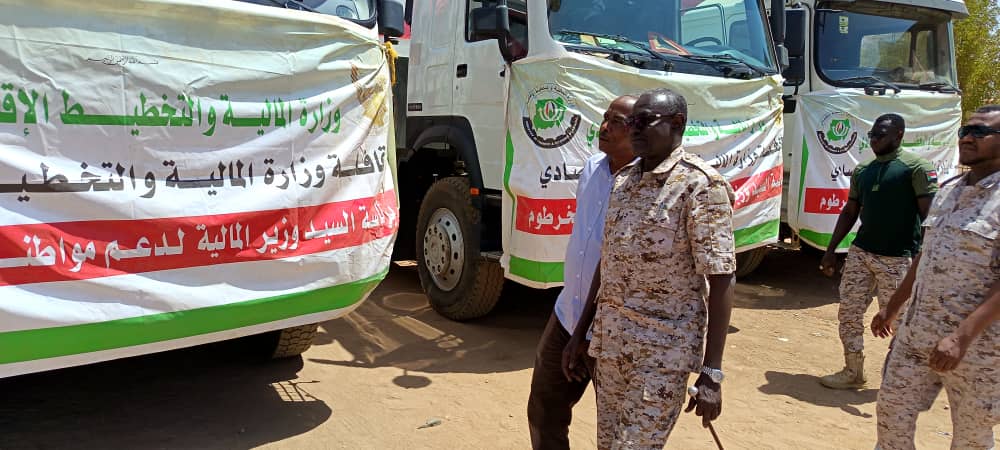 والي الخرطوم يستقبل الدفعة الأخيرة من دعم وزارة المالية والاقتصاد الإتحادية لمواطني الولاية