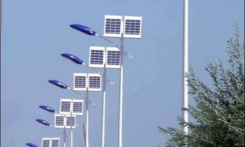 حكومة الخرطوم تطلب لمبات تعمل بالطاقة الشمسية.. عطاء