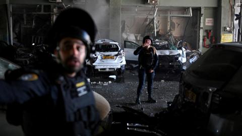 مباشر, إسرائيل تعلن مقتل ثلاثة قادة بارزين في الحرس الثوري دون تعليق إيراني، وعراقجي يحذر واشنطن من التدخل في المواجهة