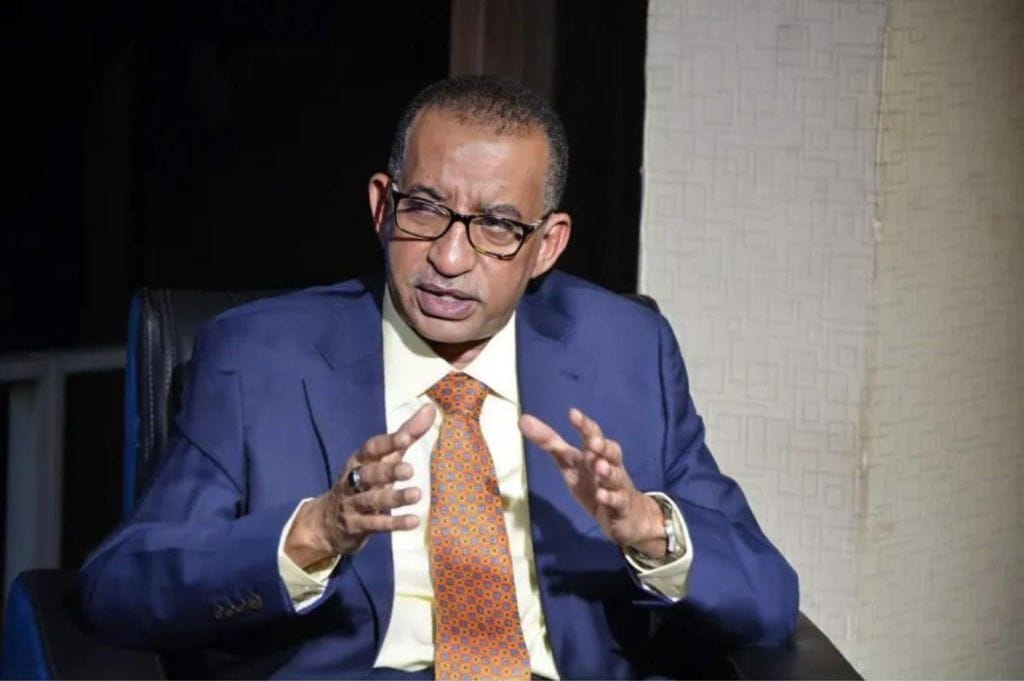 عمر الدقير: مقترح فترتين انتقاليتين يظل كطرح قدمه تحالف صمود قابلا للنقاش