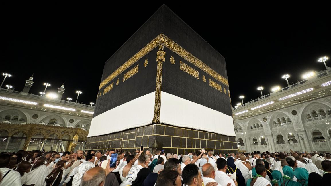 الحجاج يودعون آخر موسم للحج في فصل الصيف لمدة 25 عاماً