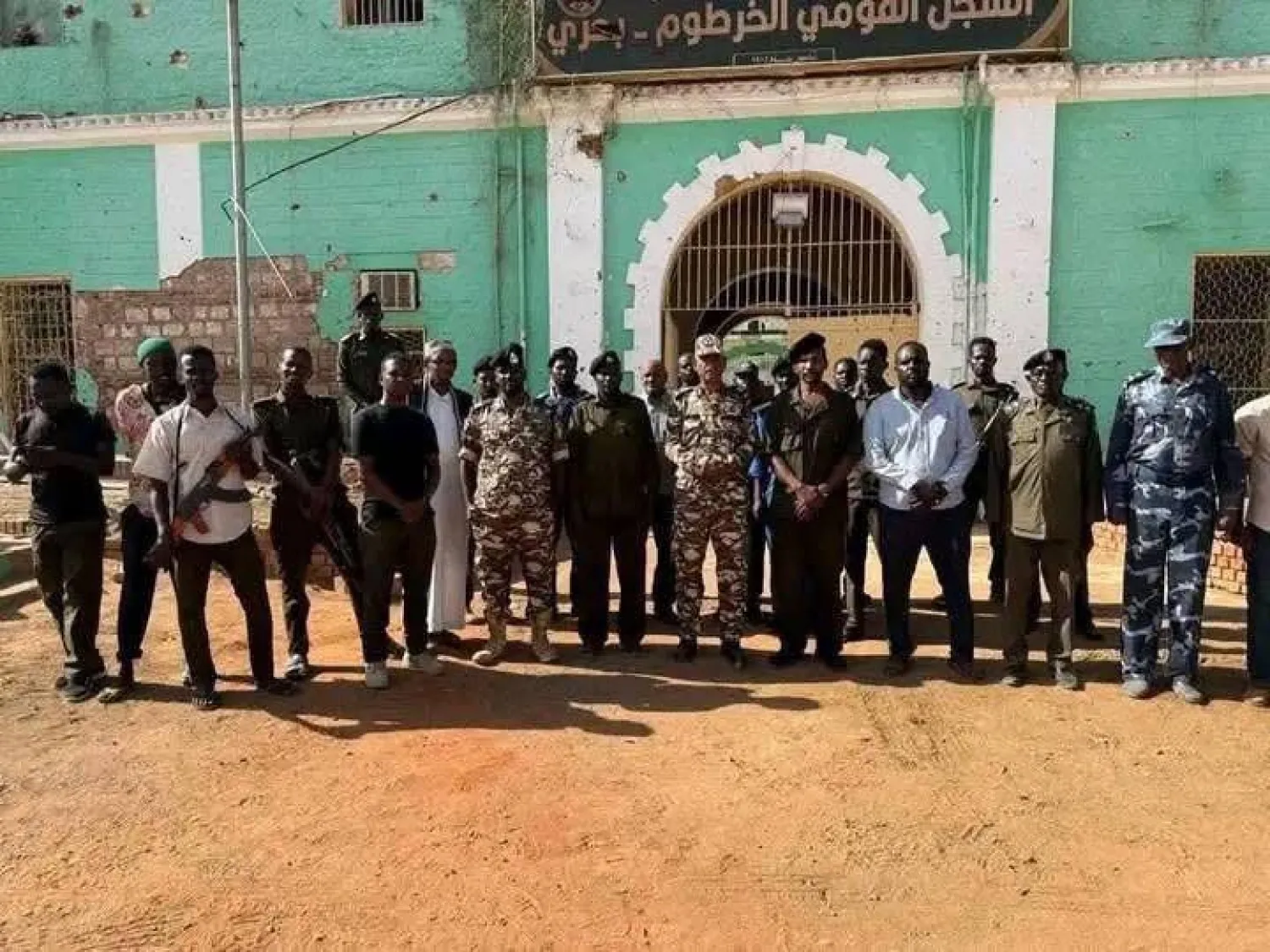 الشرطة السودانية تلاحق سجناء أطلقت سراحهم أثناء الحرب