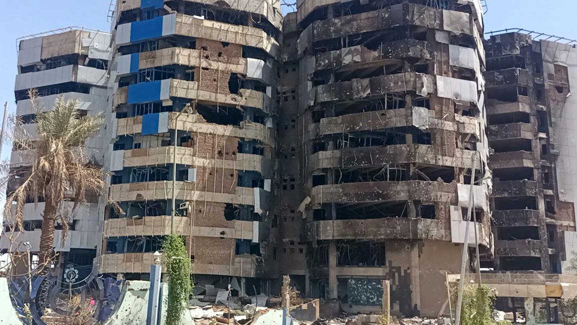 البرهان يُعيين نائب جديد لمحافظ بنك السودان المركزي