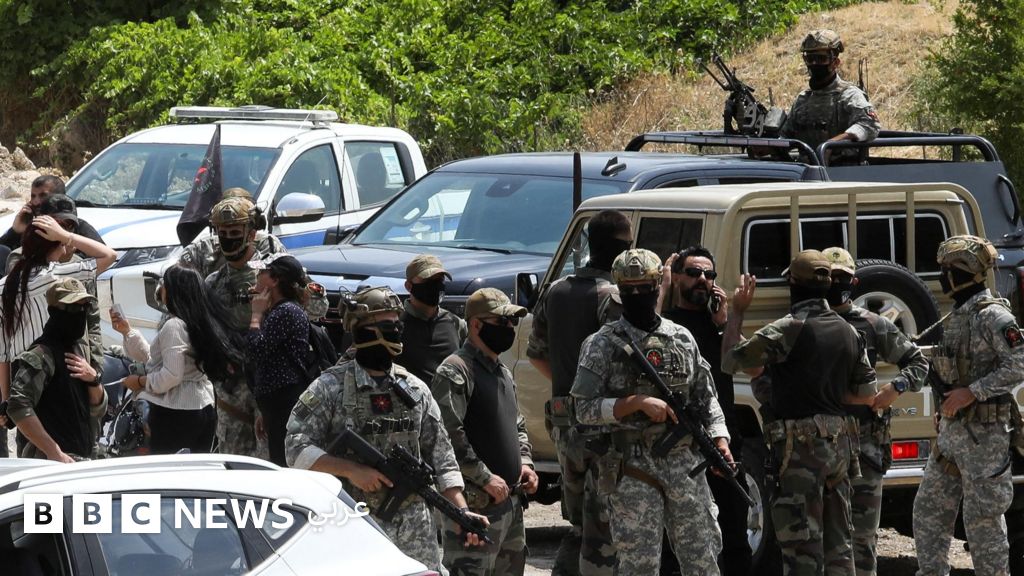 من داخل كهف، حزب العمال الكردستاني يبدأ خطوة "رمزية تاريخية" بإلقاء السلاح بعد 40 عاماً من القتال