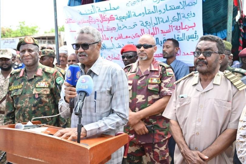 والي القضارف يشهد تخريج دفعة من المستنفرين بالفشقة