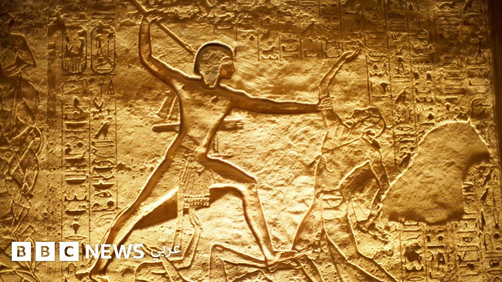كيف استخدم ملوك مصر القديمة الفن "أداة حكم" سياسية ودينية؟