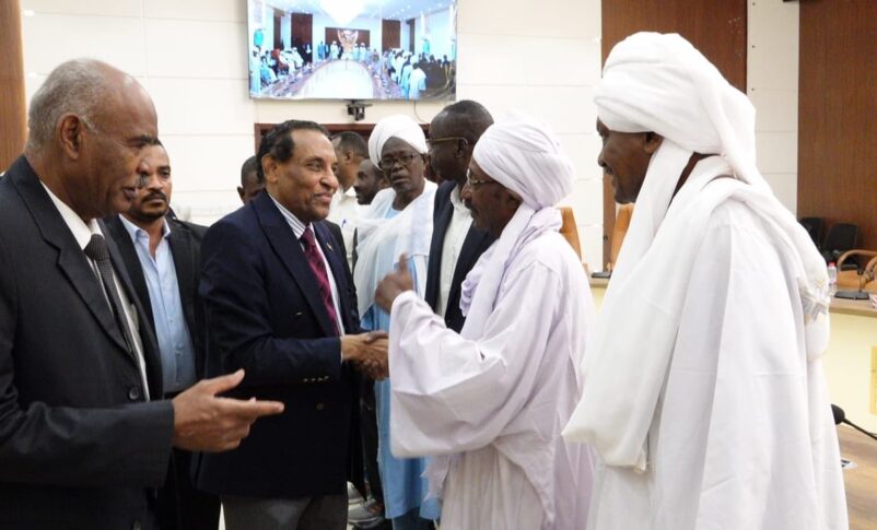 اجتماع رئيس الوزراء بقيادات في «الأمة القومي» يفاقم الخلافات داخل التنظيم