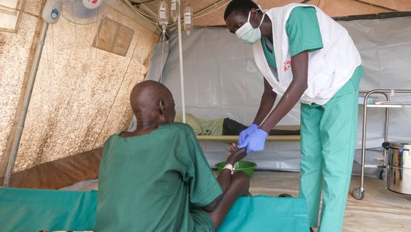 وفاة 19 شخصاً بالكوليرا وإصابة أكثر من 900 آخرين في منطقة أبيي