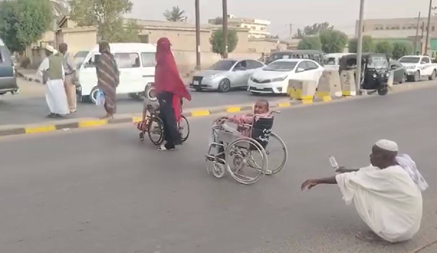 السودان: مرضى الكلى في بورتسودان يغلقون طرقاً رئيسية احتجاجاً على توقف الغسيل