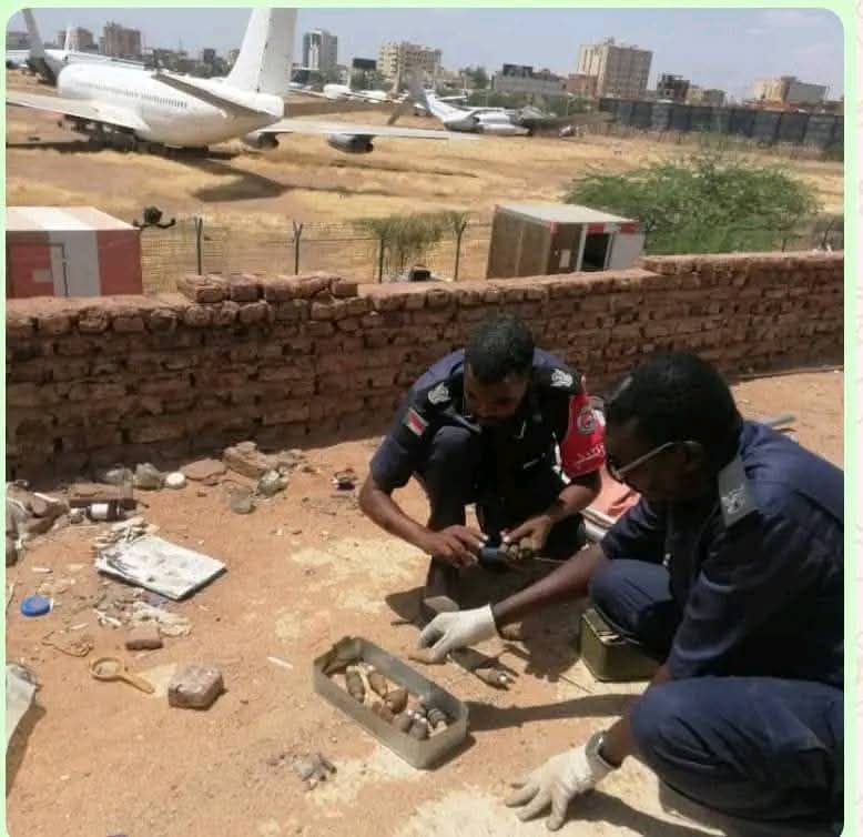 الدفاع المدني يزيل مواد خطرة في مناطق متفرقة بالخرطوم