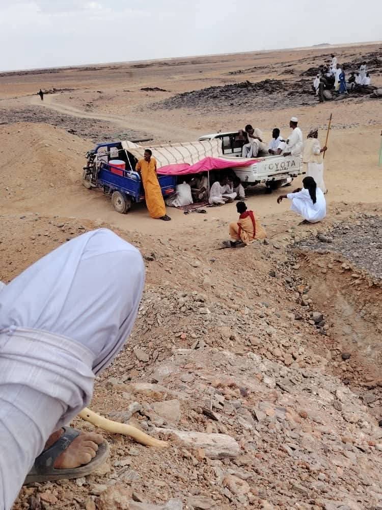 سكان حلة يونس بمحلية بربر يدخلون في اعتصام رفضا لاستخدام معدنيين لمادة السيانيد