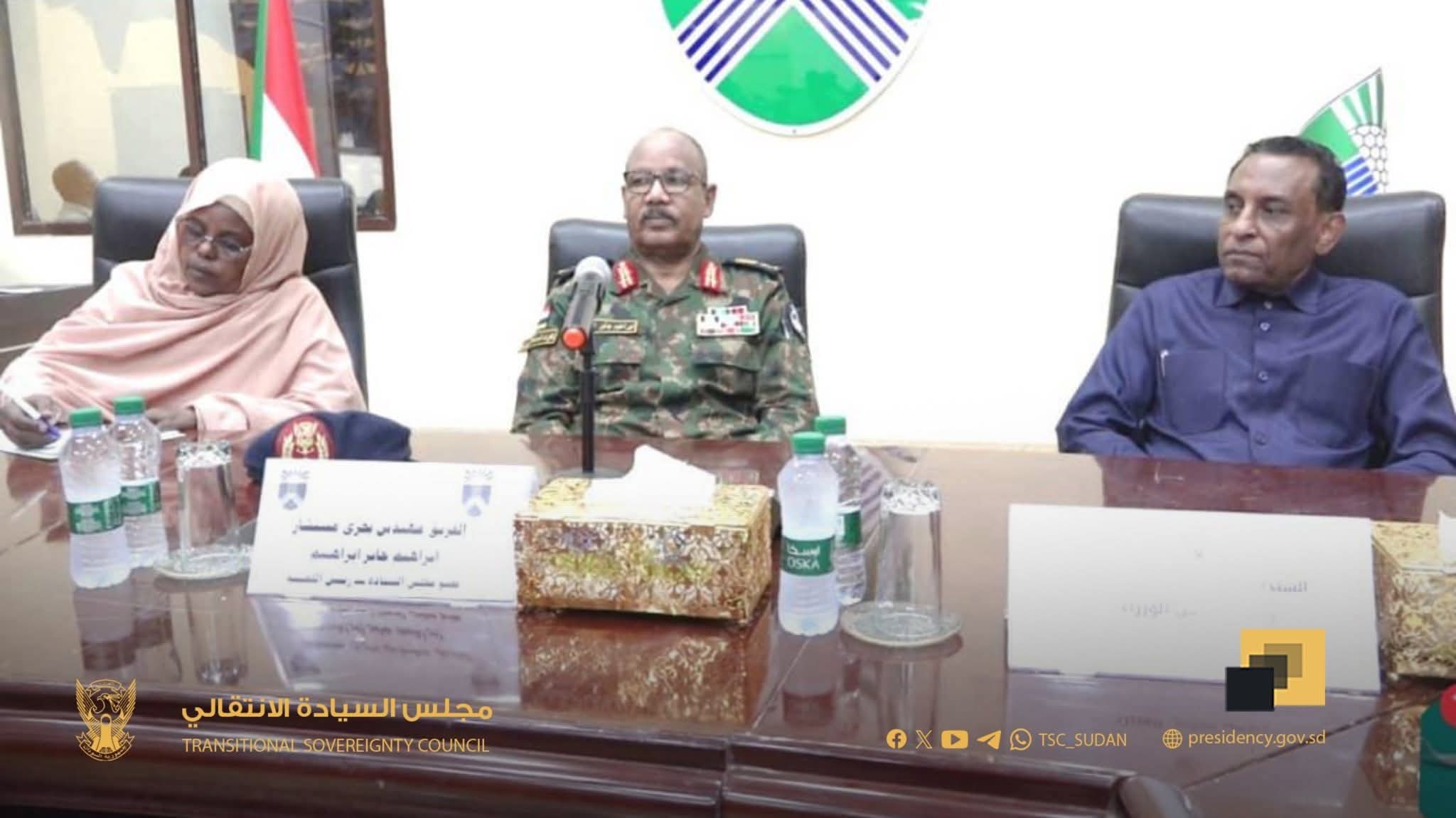 عضو مجلس السيادة الفريق إبراهيم جابر يترأس الإجتماع الأول للجنة العليا لتهيئة البيئة لعودة المواطنين الى ولاية الخرطوم ويوجه بضرورة التفاني فى إنجاز المهام