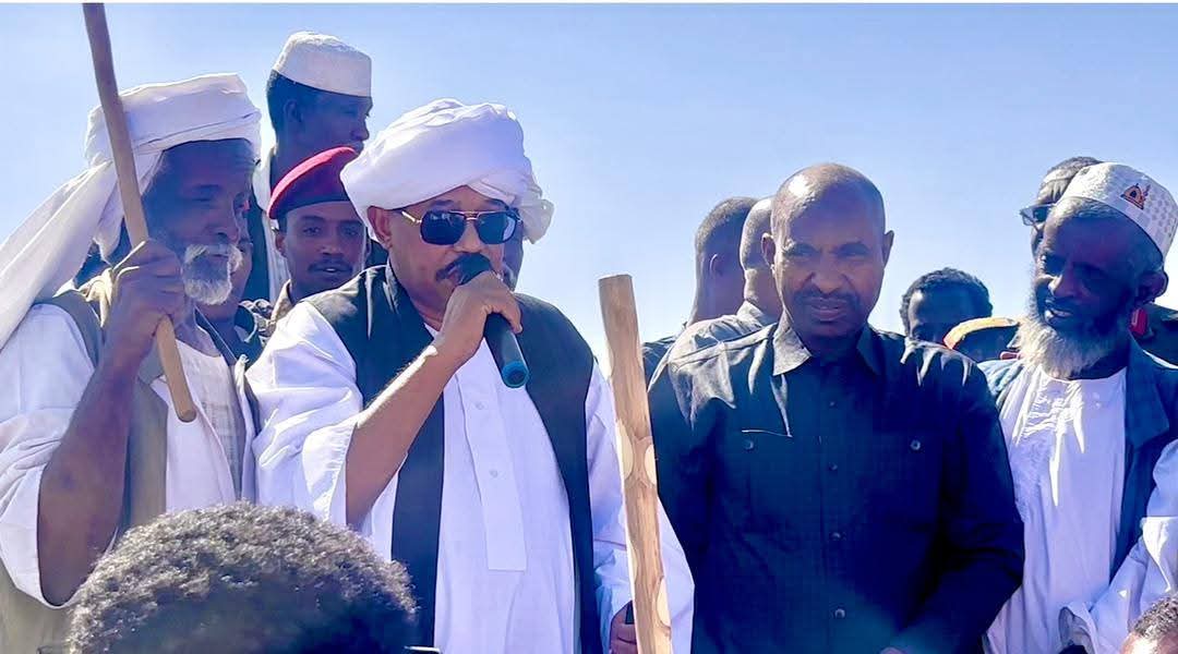 مدير الموارد المعدنية يفتتح مشروعات خدمية بشمال هيا