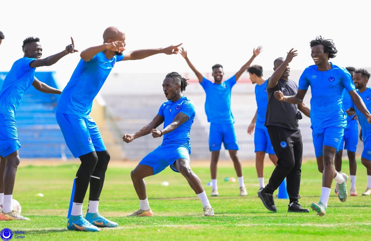 الهلال يتوج ببطولة النخبة السودانية بفوزه الكبير على المريخ برباعية نظيفة