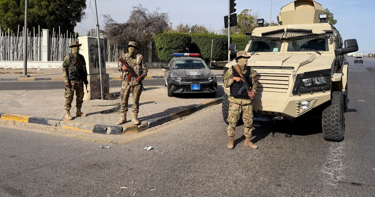 ليبيا وسط تصاعد الحشود العسكرية وتحركات الدبيبة.. هل تنفجر طرابلس من جديد؟