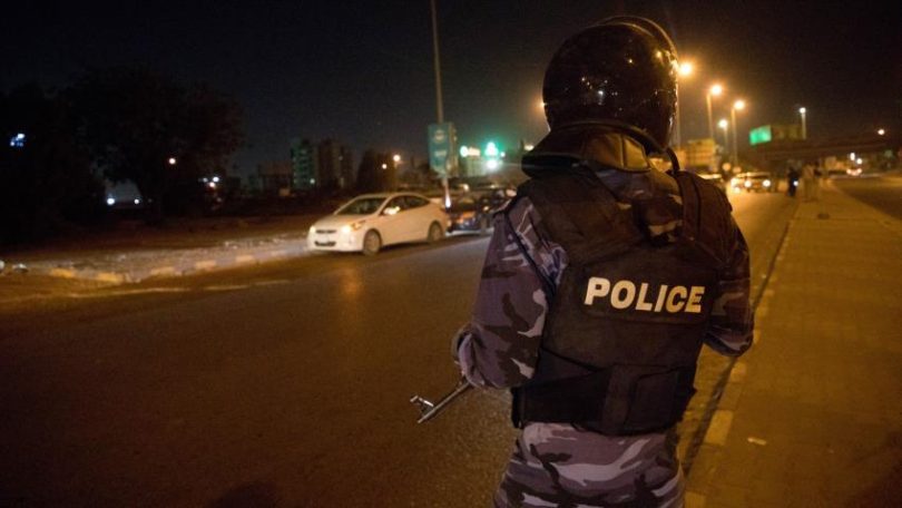سقوط شرطي عقب استهداف قسم شرطة بالولاية الشمالية