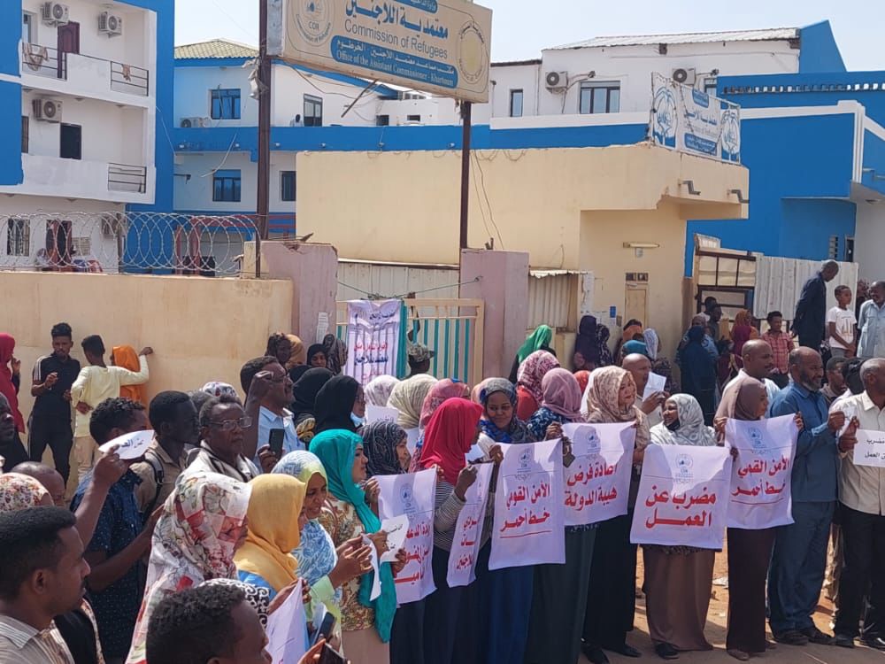 تفتيش للعاملين في معتمدية اللاجئين بعد الكشف عن فساد في التوظيف