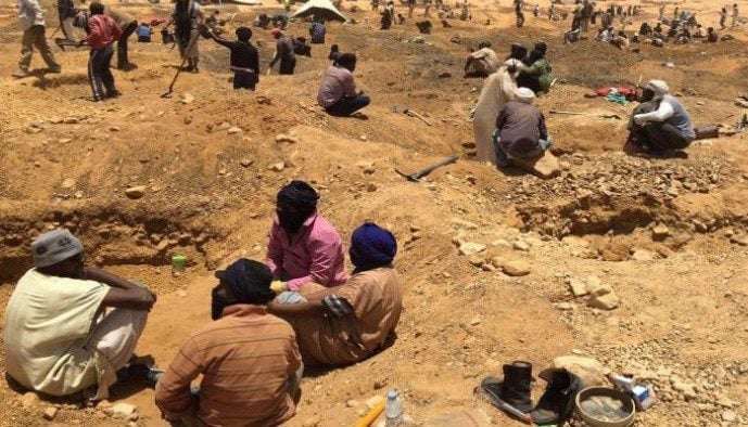 مطالبات بالتحقيق في انهيار منجم هويد بولاية البحر الأحمر وتعازٍ عربية