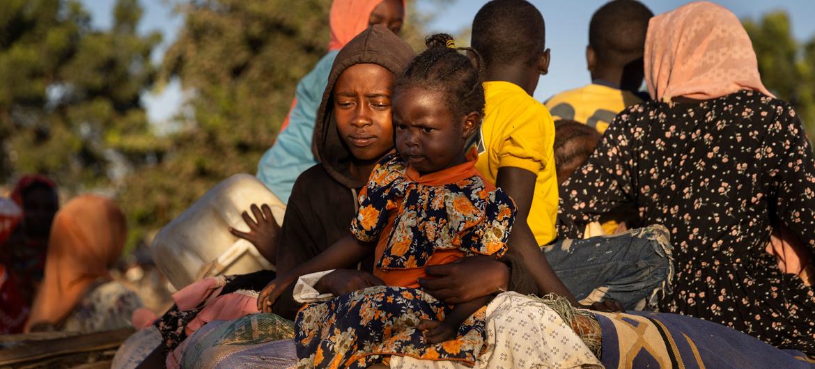 تحذيرات أممية: العنف والأمطار يفاقمان الأزمة الإنسانية في السودان