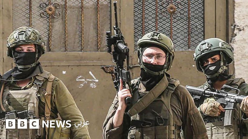 تقرير عن تحويل إسرائيل ملايين الدولارات من "أموال السلطة" لفلسطينيين تعاونوا مع جيشها