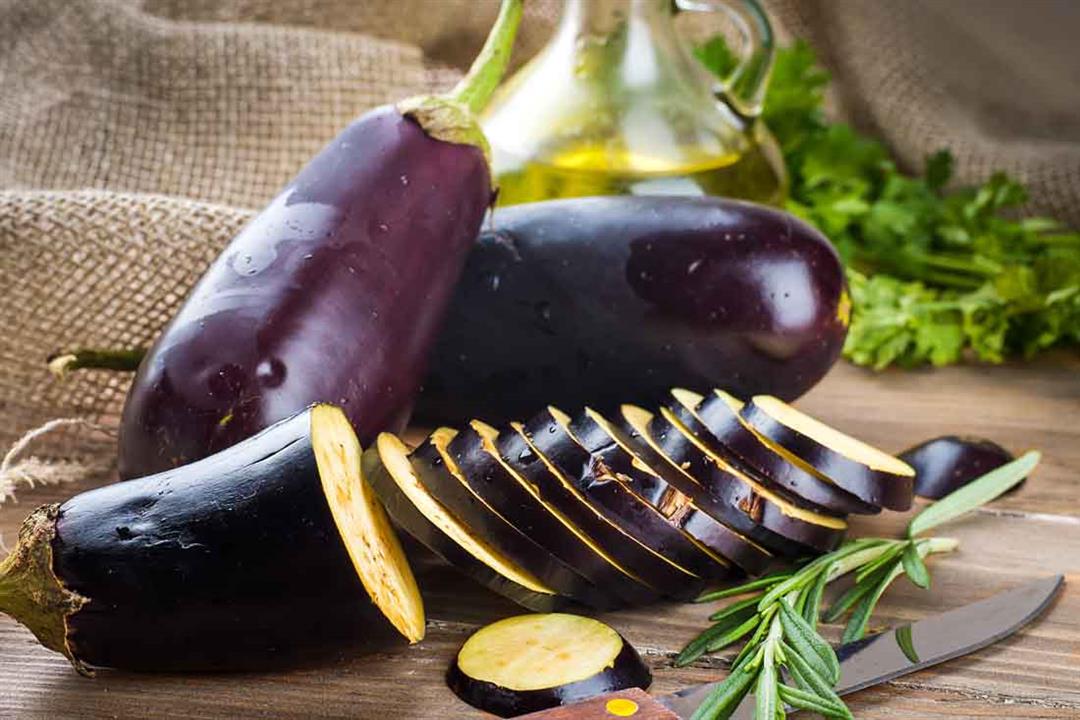 هل الباذنجان يهيج القولون؟