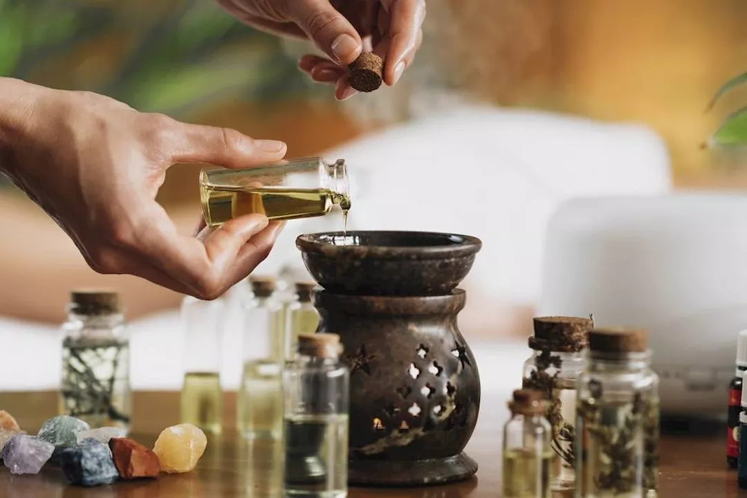 ماذا يحدث لشعرك عند التدليك بزيت الخروع وجوز الهند؟