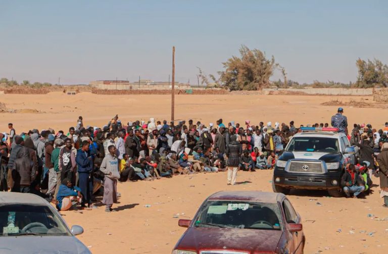 الخطير والمثير في مقر جهاز الهجرة غير الشرعية فرع “طبرق الليبية”.. مناشدة للسلطة السودانية لإنقاذ السودانيين