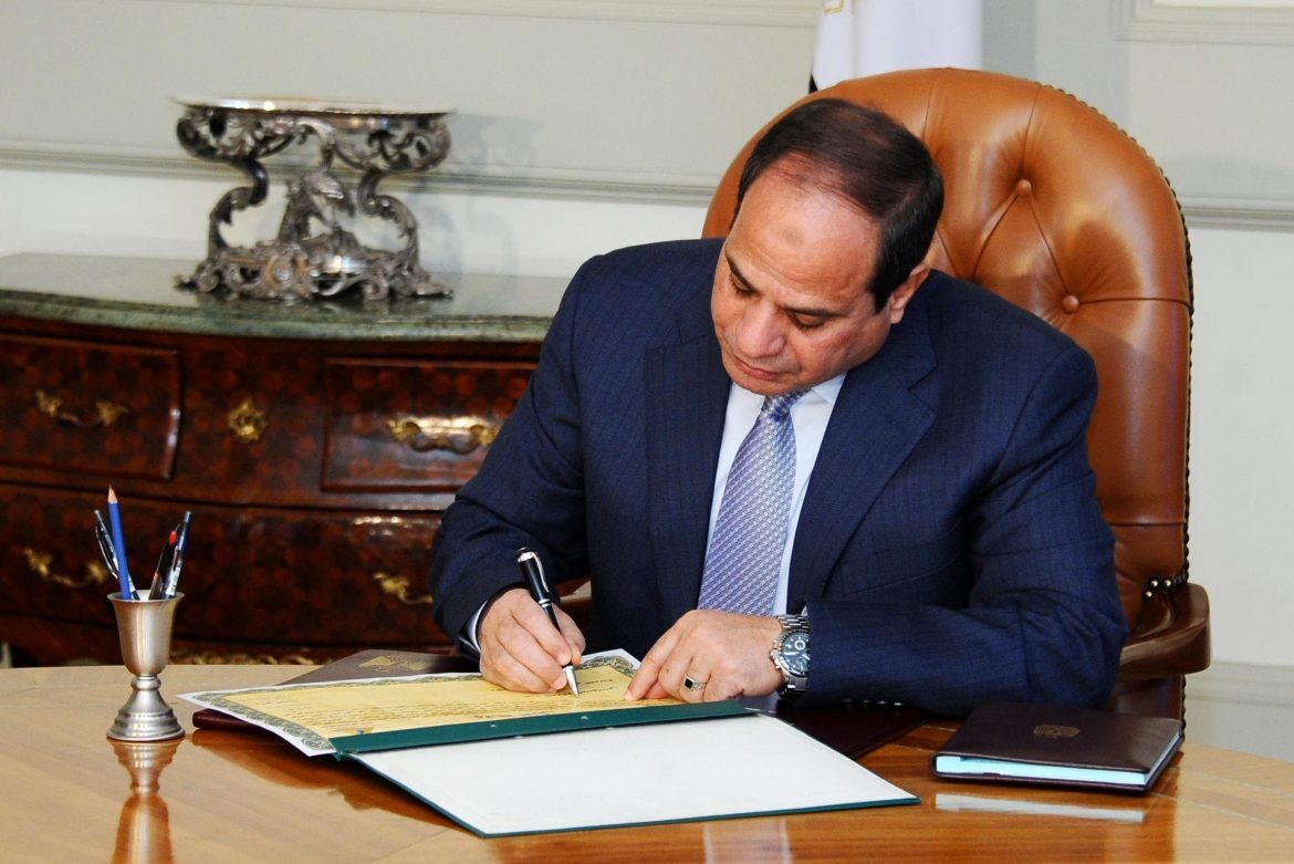 السيسي يقر قانونا ينظم خريطة العقارات في مصر
