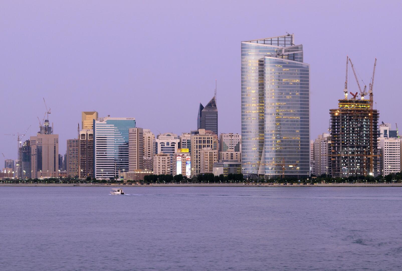 البحرين تعزز استثماراتها وتستحوذ على حصة في شركة "بلو فايف كابيتال"