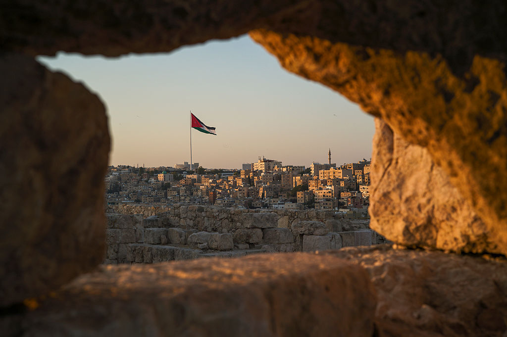 الأردن.. ترحيل آلاف العمال المخالفين