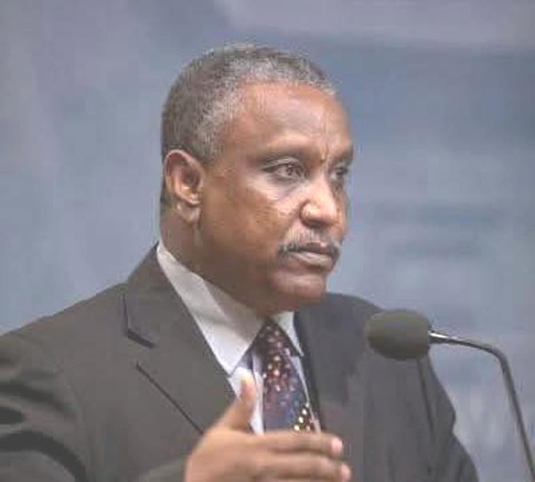 حول قرارات قائد الجيش:  إنهاء الحرب وخروج الإسلاميين والانتقال المدني شرط لبناء الجيش الواحد المهني
