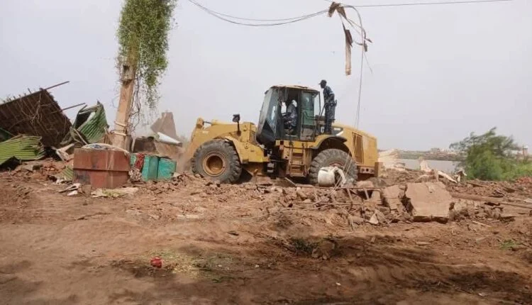 البشير يوجه بإجراءات قانونية تجاه التعديات والمخالفات في الخرطوم