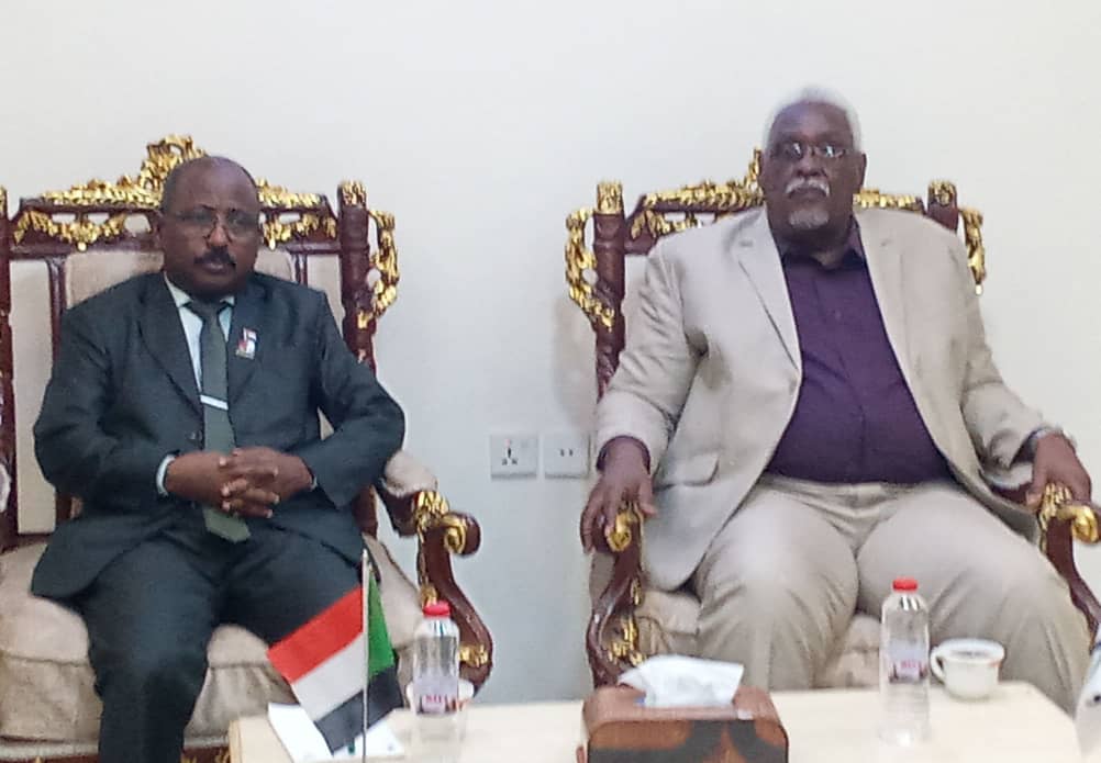وزير العدل يطلع على الأوضاع الأمنية والعدلية بولاية نهر النيل