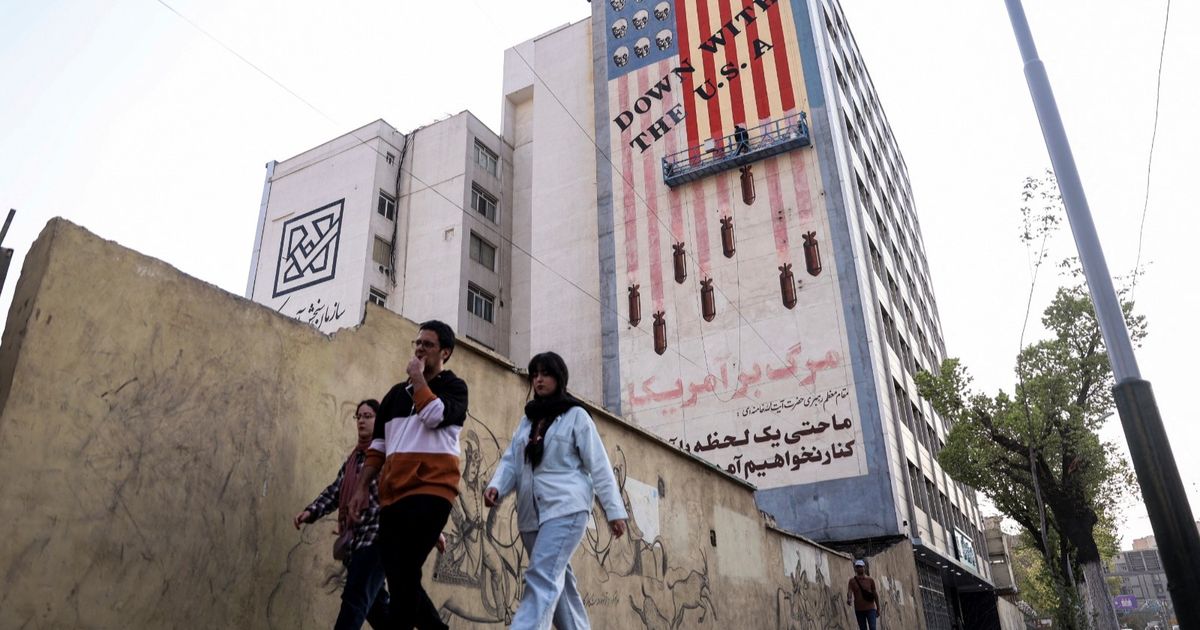 إيران تبدي استعدادها لـ"مفاوضات مباشرة" مع واشنطن "حال توفر الظروف"