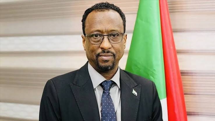 مصادر (السوداني): فصل مهمة الناطق الرسمي باسم الحكومة عن وزارة الثقافة والإعلام والسياحة